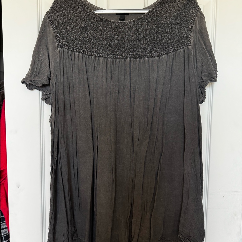 torrid Smocked Yoke Short Sleeve Tunic - Gray